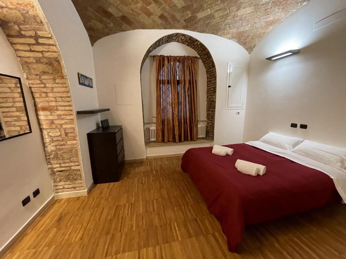 Heart Of San Lorenzo - La Casa Particular Roma Exterior foto